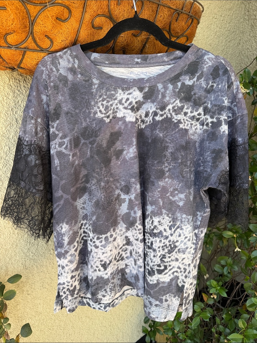Pilcro Leopard Print short Sleeve Tee – Size S – NWOT